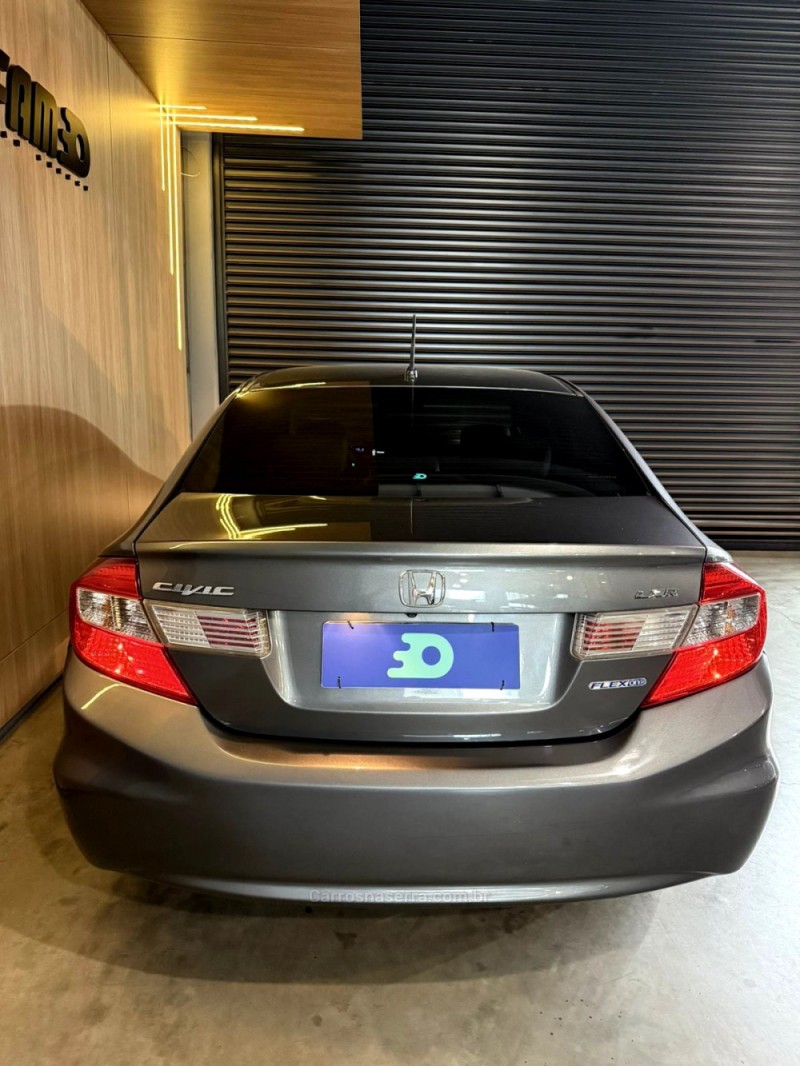 CIVIC 2.0 LXR 16V FLEX 4P AUTOMÁTICO - 2014 - LAJEADO
