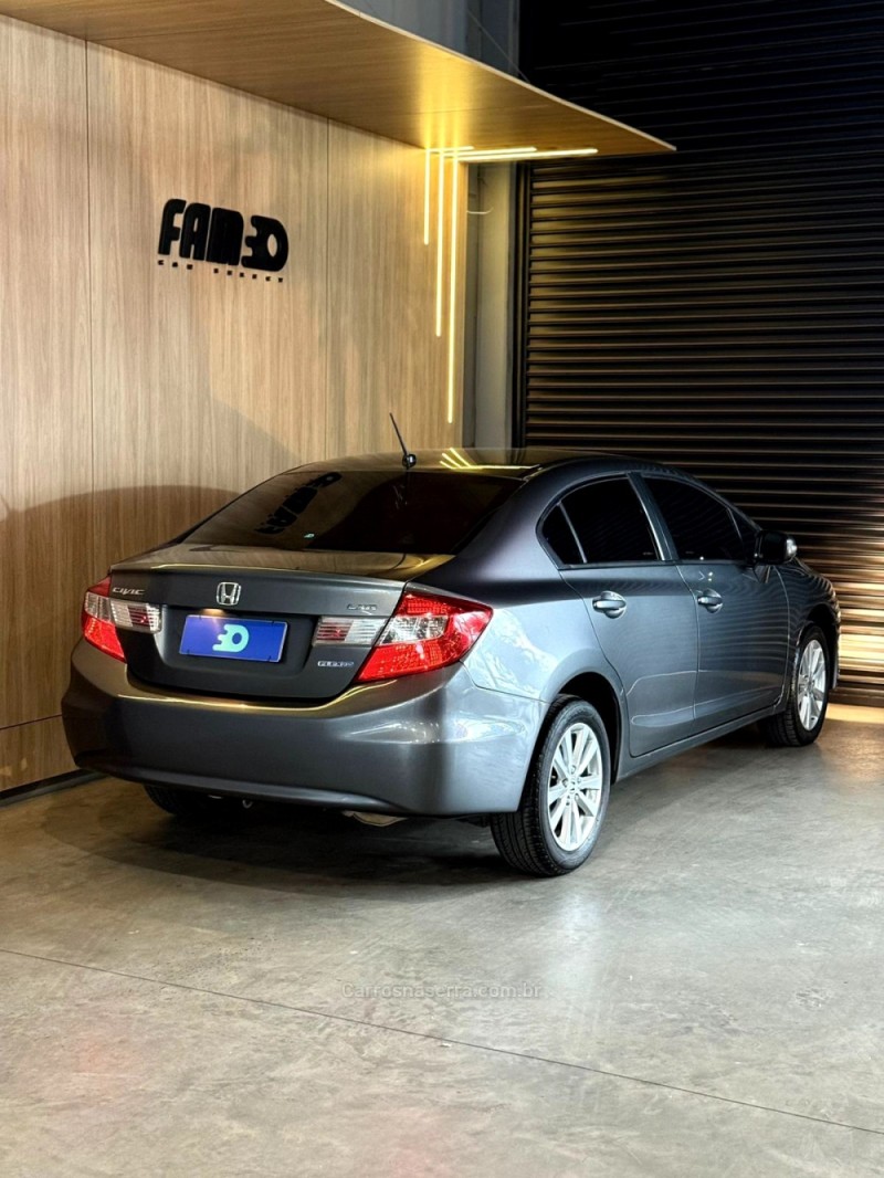 CIVIC 2.0 LXR 16V FLEX 4P AUTOMÁTICO - 2014 - LAJEADO