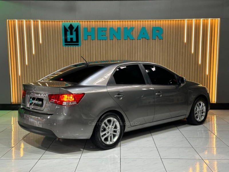 CERATO 1.6 EX3 SEDAN 16V GASOLINA 4P MANUAL - 2011 - CAMPO BOM