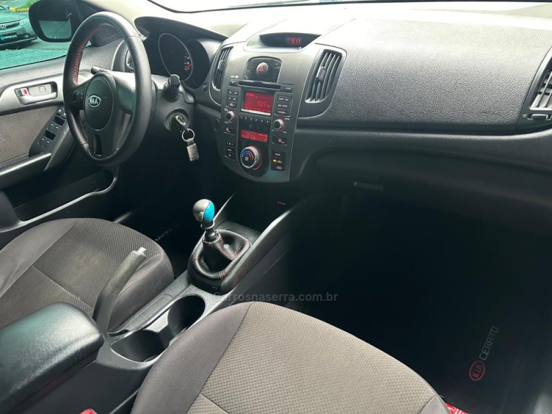 CERATO 1.6 EX3 SEDAN 16V GASOLINA 4P MANUAL - 2011 - CAMPO BOM