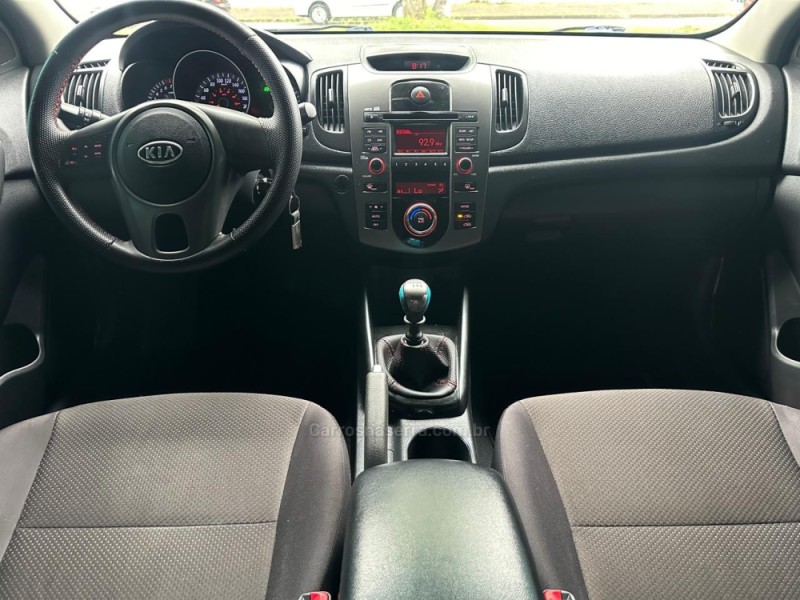 CERATO 1.6 EX3 SEDAN 16V GASOLINA 4P MANUAL - 2011 - CAMPO BOM