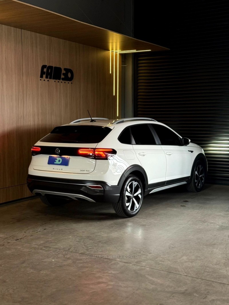NIVUS 1.0 TSI HIGHLINE FLEX 4P AUTOMÁTICO - 2022 - LAJEADO