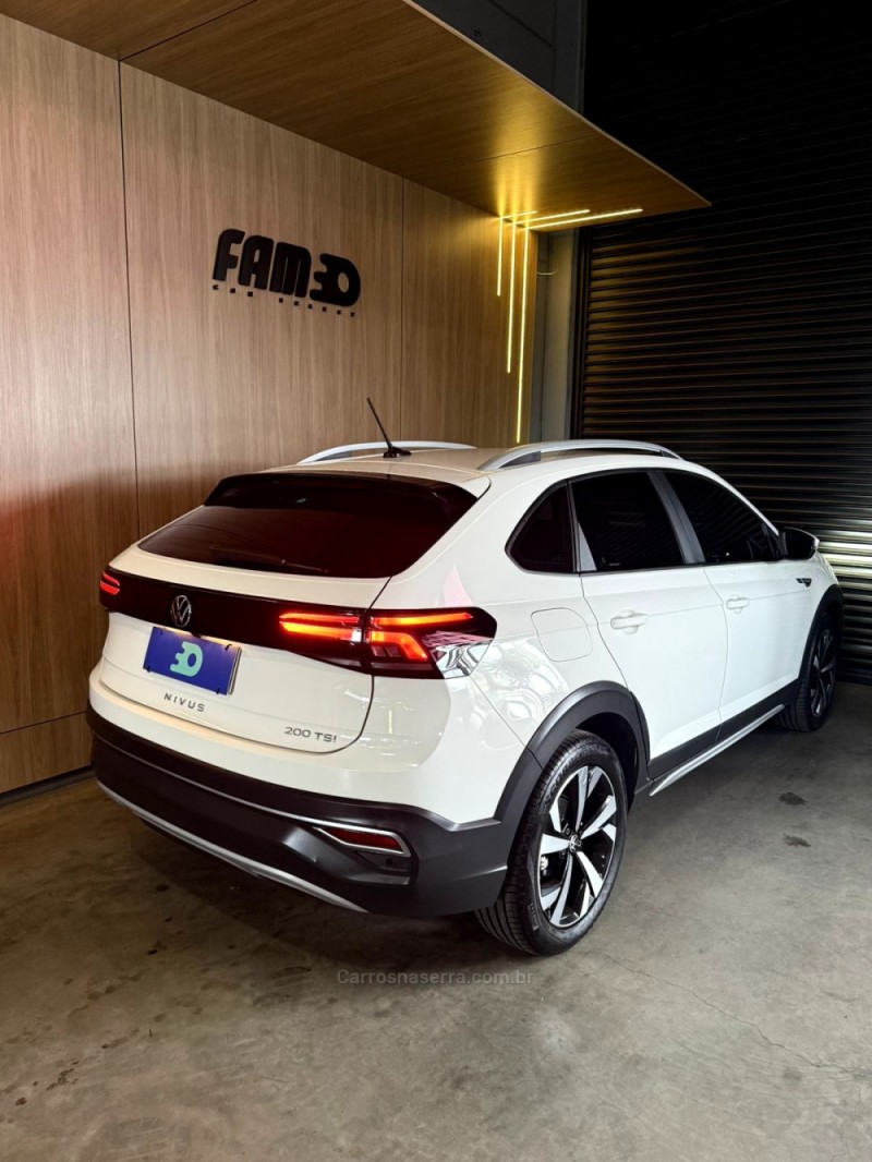 NIVUS 1.0 TSI HIGHLINE FLEX 4P AUTOMÁTICO - 2022 - LAJEADO