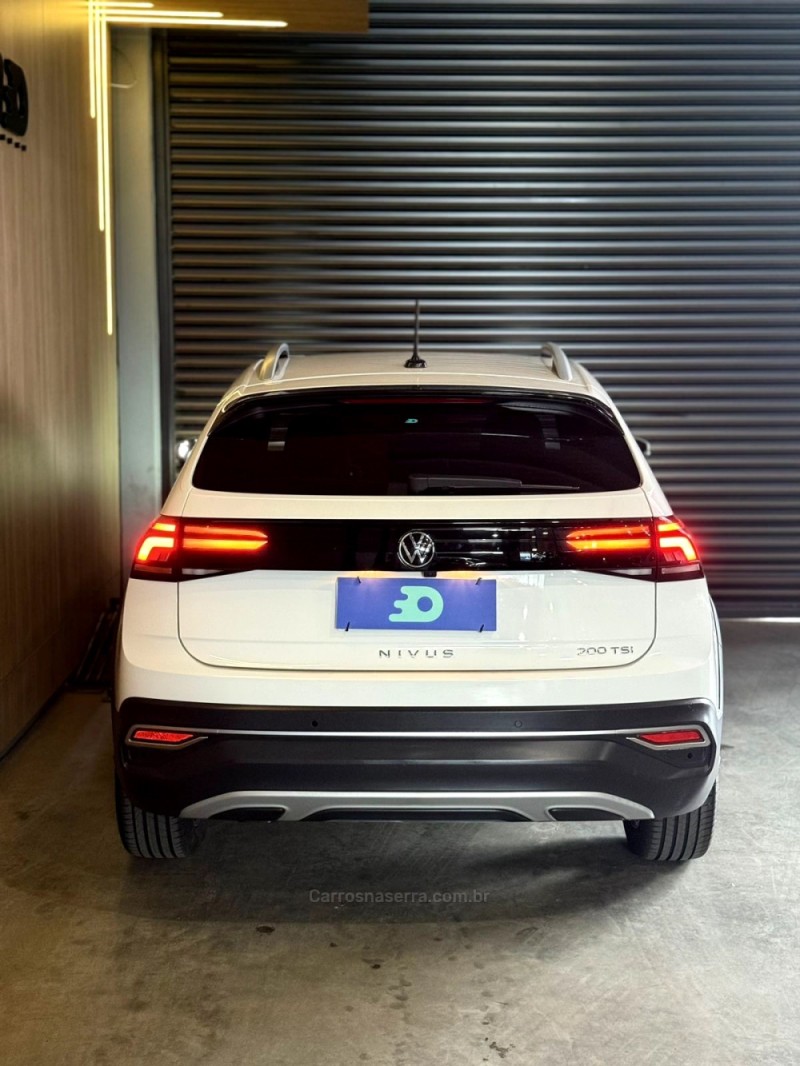 NIVUS 1.0 TSI HIGHLINE FLEX 4P AUTOMÁTICO - 2022 - LAJEADO