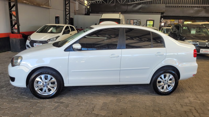POLO SEDAN 1.6 MI 8V FLEX 4P MANUAL - 2012 - GARIBALDI