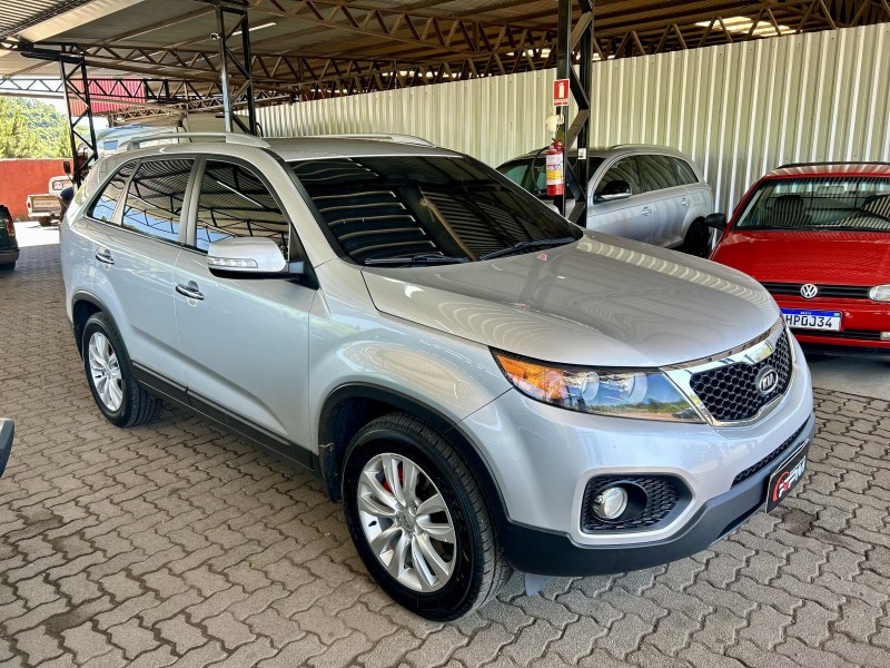 SORENTO 2.4 EX 4X2 16V GASOLINA 4P AUTOMÁTICO - 2012 - SãO SEBASTIãO DO CAí