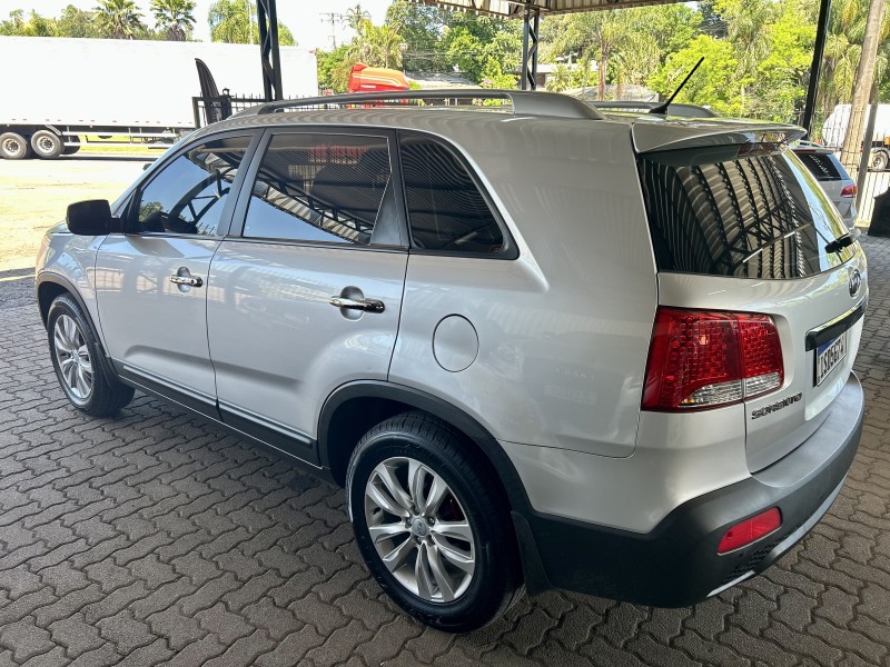 SORENTO 2.4 EX 4X2 16V GASOLINA 4P AUTOMÁTICO - 2012 - SãO SEBASTIãO DO CAí