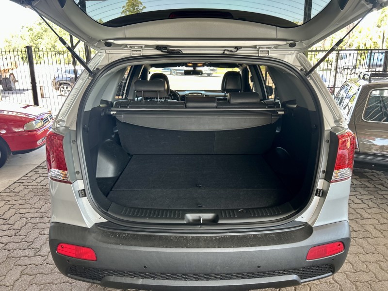 SORENTO 2.4 EX 4X2 16V GASOLINA 4P AUTOMÁTICO - 2012 - SãO SEBASTIãO DO CAí