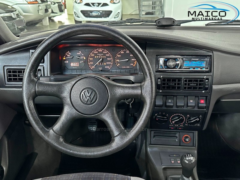 SANTANA 2.0 MI 8V GASOLINA 4P MANUAL - 1998 - NOVO HAMBURGO