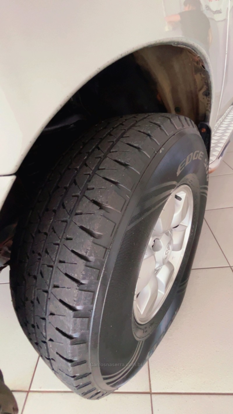 HILUX 2.5 4X4 CS CHASSI CABINE 16V TURBO DIESEL 2P MANUAL - 2011 - SANANDUVA