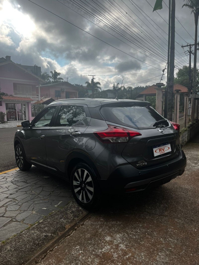 KICKS 1.6 16V FLEX SL 4P XTRONIC - 2020 - CARLOS BARBOSA