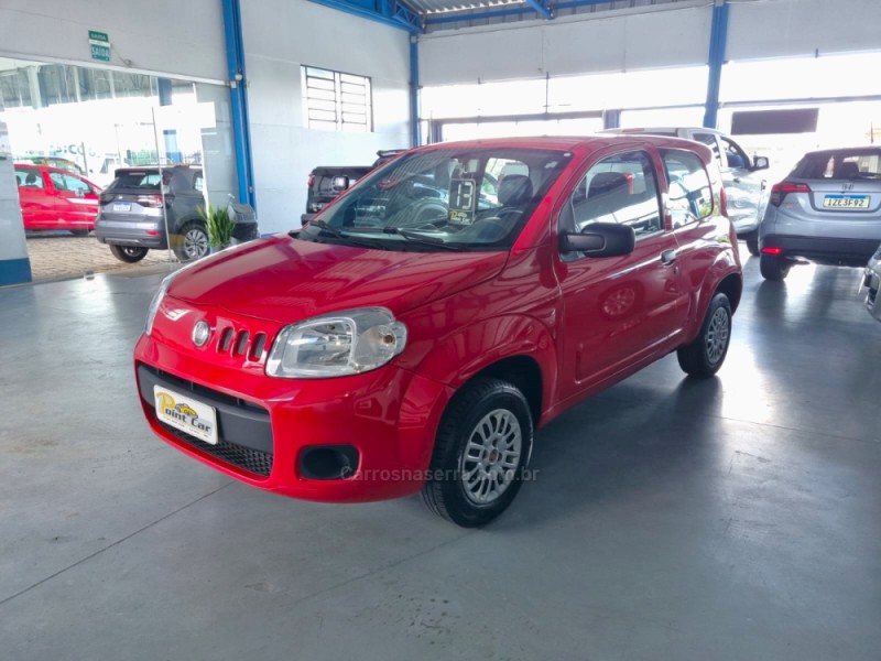 UNO 1.0 EVO VIVACE 8V FLEX 2P MANUAL - 2013 - VACARIA