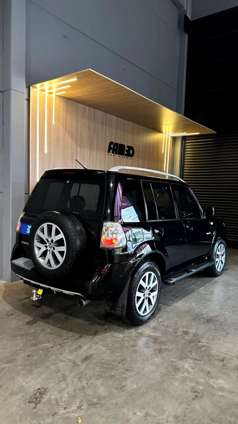 PAJERO TR4 2.0 4X4 16V 131CV GASOLINA 4P AUTOMÁTICO - 2014 - LAJEADO