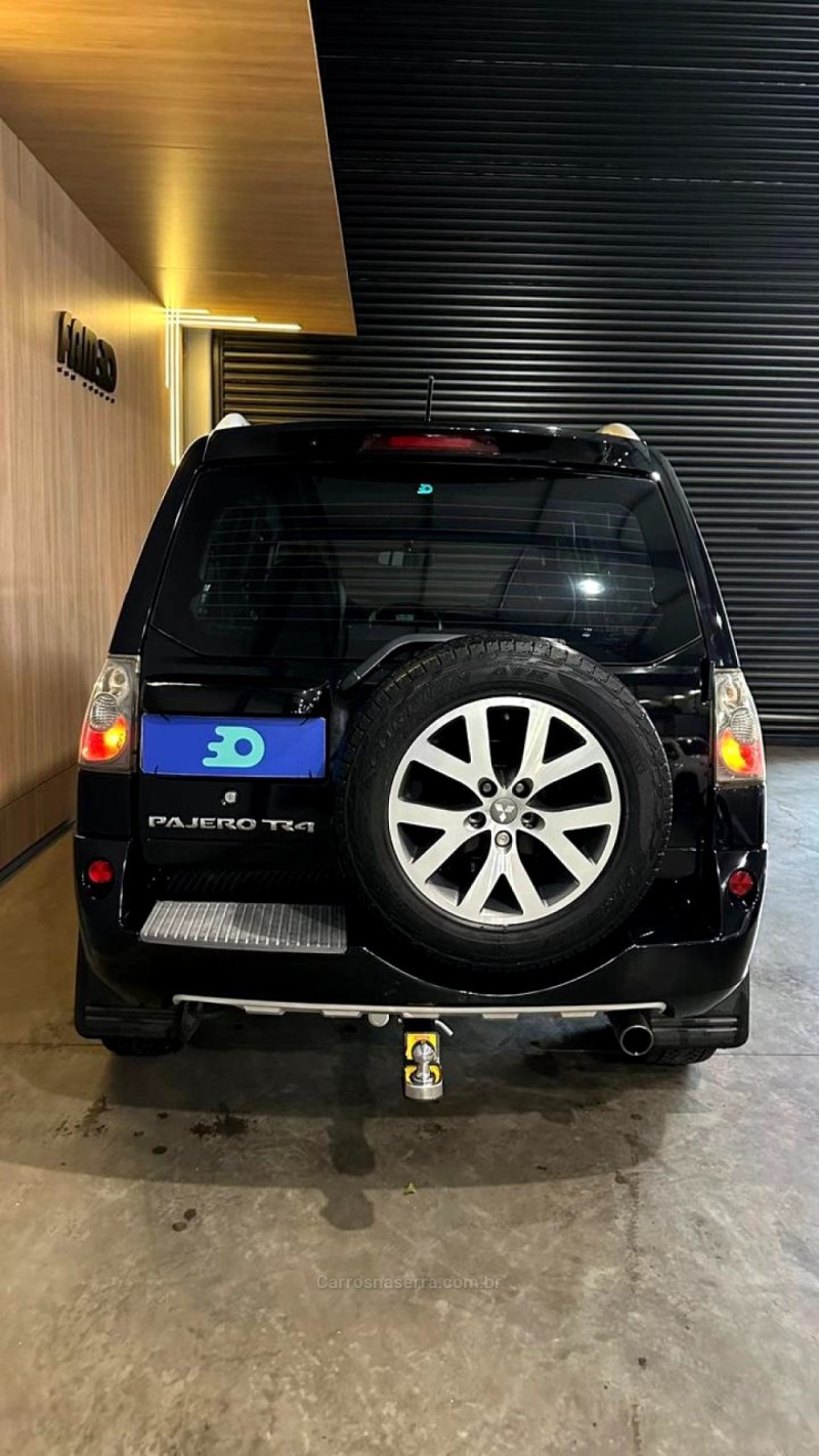 PAJERO TR4 2.0 4X4 16V 131CV GASOLINA 4P AUTOMÁTICO - 2014 - LAJEADO