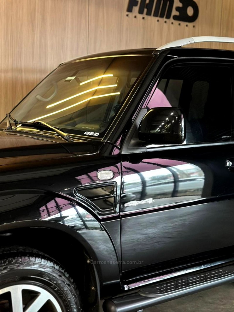 PAJERO TR4 2.0 4X4 16V 131CV GASOLINA 4P AUTOMÁTICO - 2014 - LAJEADO