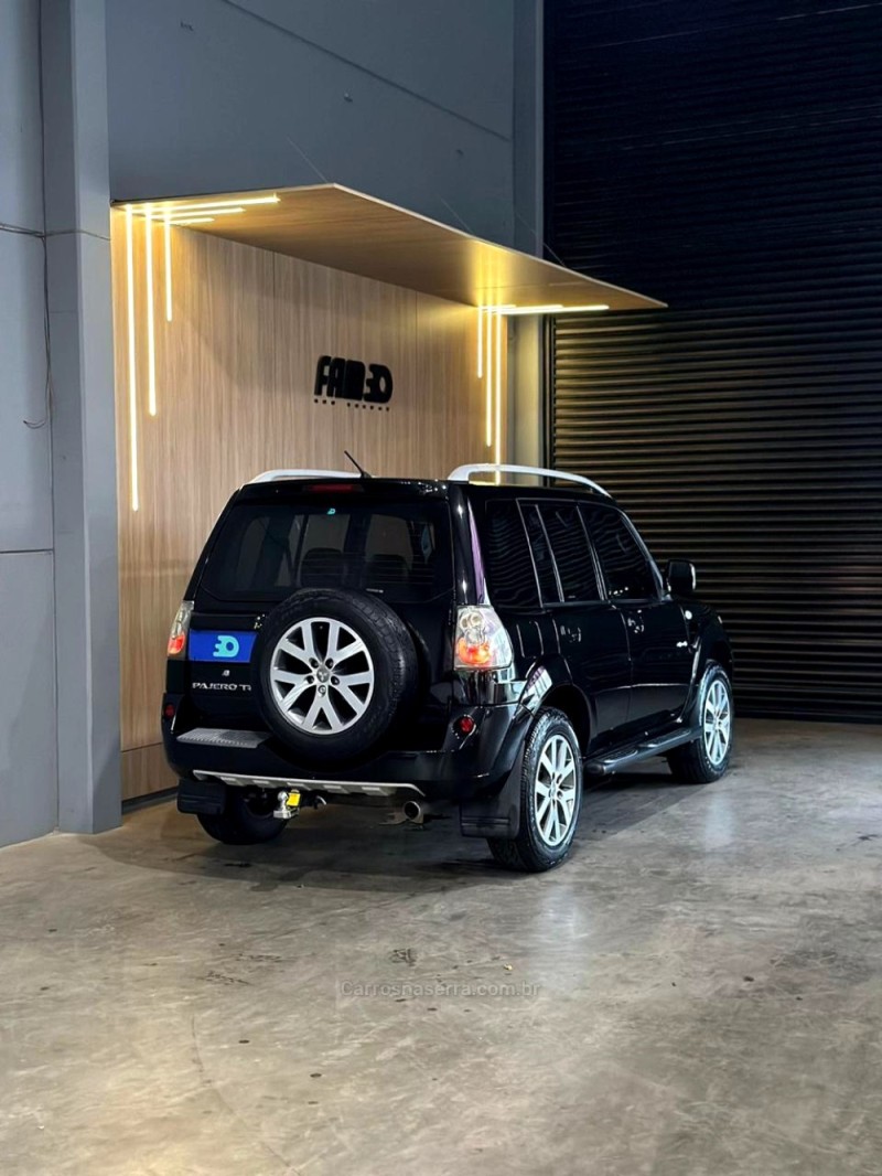 PAJERO TR4 2.0 4X4 16V 131CV GASOLINA 4P AUTOMÁTICO - 2014 - LAJEADO