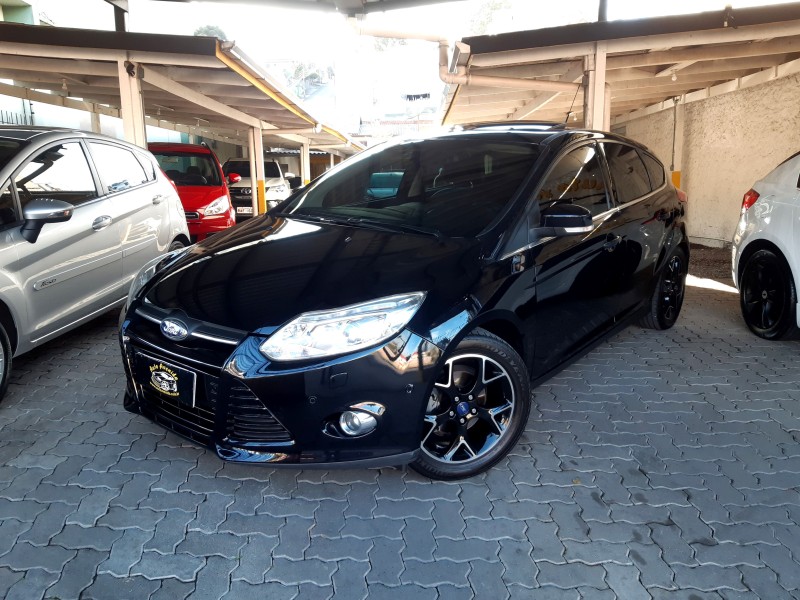 FOCUS 2.0 TITANIUM PLUS 16V FLEX 4P AUTOMÁTICO - 2015 - CAXIAS DO SUL