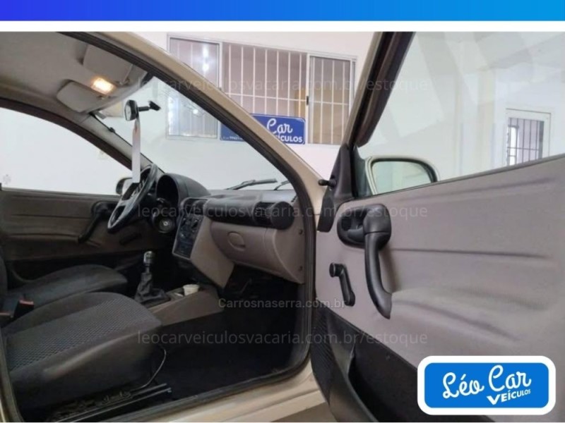 CLASSIC 1.0 MPFI 8V GASOLINA 4P MANUAL - 2013 - VACARIA