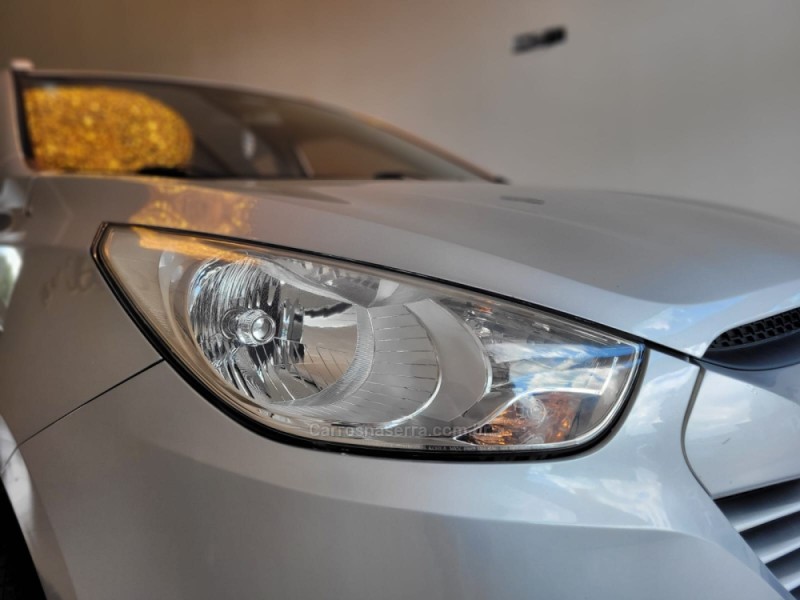 IX35 2.0 MPI 4X2 16V FLEX 4P MANUAL - 2011 - CANELA