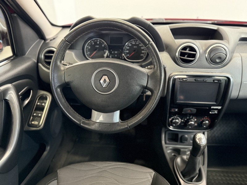 DUSTER 1.6 DYNAMIQUE 4X2 16V FLEX 4P MANUAL - 2015 - CAXIAS DO SUL