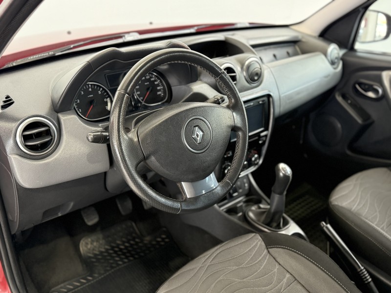 DUSTER 1.6 DYNAMIQUE 4X2 16V FLEX 4P MANUAL - 2015 - CAXIAS DO SUL