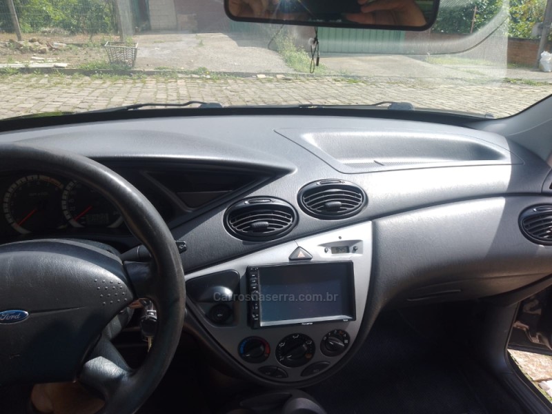 FOCUS 1.6 8V GASOLINA 4P MANUAL - 2008 - CAXIAS DO SUL