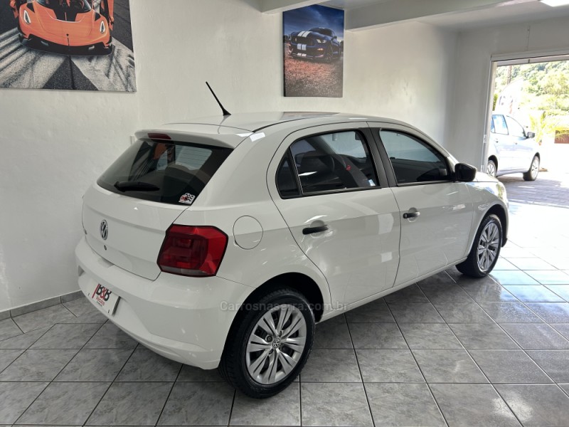 GOL 1.6 MSI TOTALFLEX TRENDLINE 4P MANUAL - 2022 - NOVA PRATA