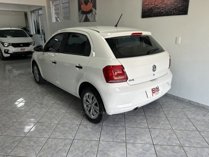 GOL 1.6 MSI TOTALFLEX TRENDLINE 4P MANUAL - 2022 - NOVA PRATA
