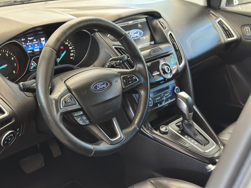 FOCUS 2.0 TITANIUM HATCH 16V FLEX 4P AUTOMÁTICO - 2016 - ESTâNCIA VELHA