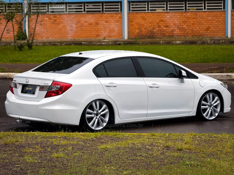 CIVIC 1.8 LXS 16V FLEX 4P MANUAL - 2014 - CAMPO BOM