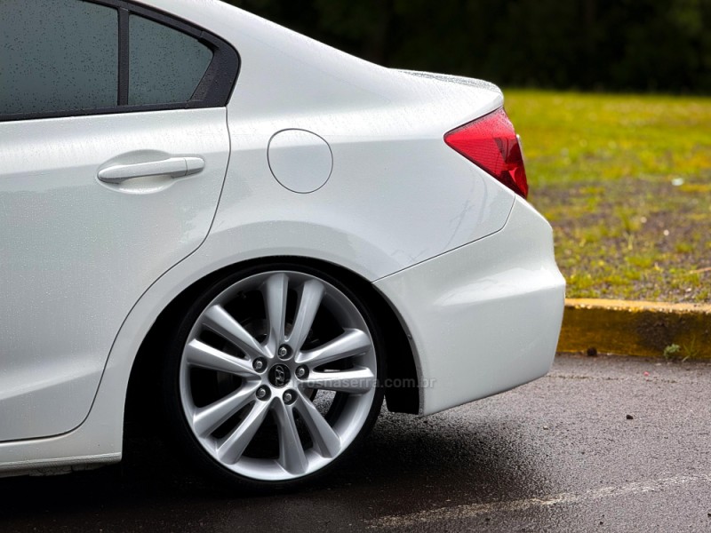 CIVIC 1.8 LXS 16V FLEX 4P MANUAL - 2014 - CAMPO BOM