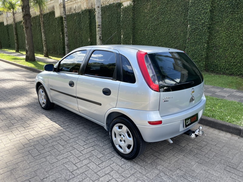 CORSA 1.8 MPFI MAXX 8V FLEX 4P MANUAL - 2006 - CAXIAS DO SUL
