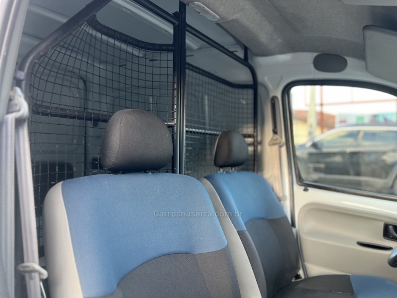 KANGOO 1.6 EXPRESS 16V FLEX 4P MANUAL - 2013 - CAMPO BOM