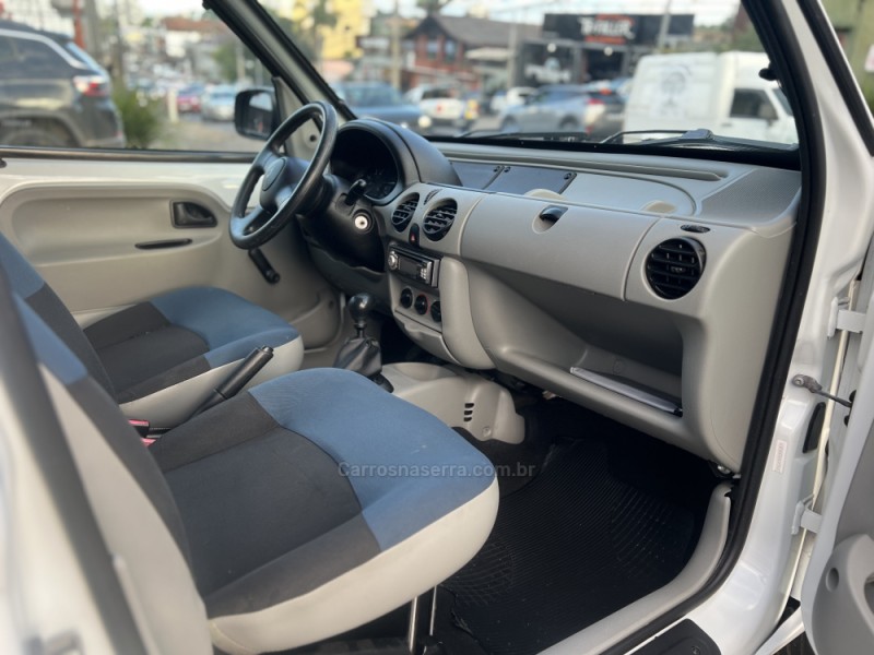 KANGOO 1.6 EXPRESS 16V FLEX 4P MANUAL - 2013 - CAMPO BOM