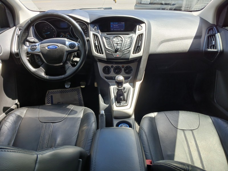 FOCUS 1.6 SE 16V FLEX 4P MANUAL - 2014 - FARROUPILHA