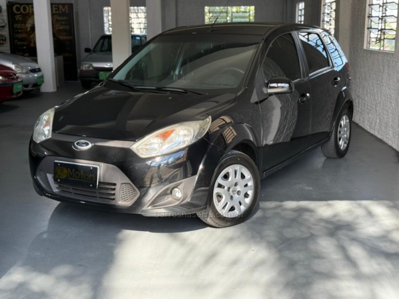 FIESTA 1.0 ROCAM SE 8V FLEX 4P MANUAL - 2014 - CAXIAS DO SUL