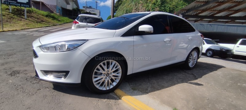 focus 2.0 se sedan 16v flex 4p automatico 2016 farroupilha
