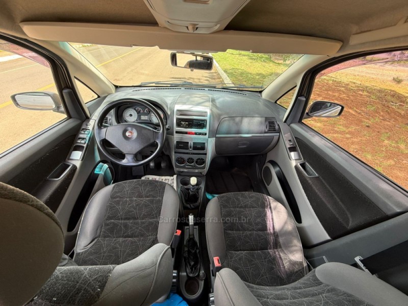 IDEA 1.4 MPI ELX 8V FLEX 4P MANUAL - 2009 - VACARIA