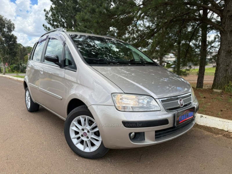 IDEA 1.4 MPI ELX 8V FLEX 4P MANUAL - 2009 - VACARIA