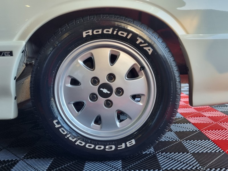 CARAVAN 4.1 COMODORO SL/E 12V GASOLINA 2P MANUAL - 1991 - TEUTôNIA