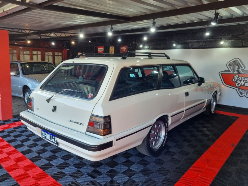 CARAVAN 4.1 COMODORO SL/E 12V GASOLINA 2P MANUAL - 1991 - TEUTôNIA