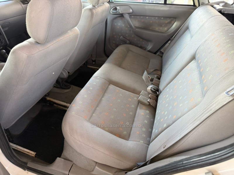 GOL 1.0 MI POWER 16V 76CV GASOLINA 4P MANUAL G.III - 2002 - FARROUPILHA