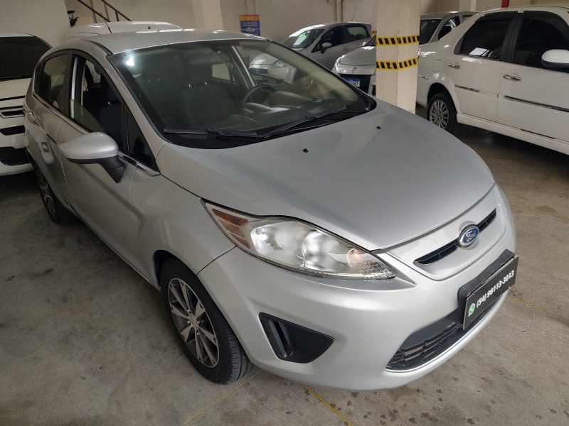 FIESTA 1.6 MPI HATCH 8V FLEX 4P MANUAL - 2012 - CAXIAS DO SUL