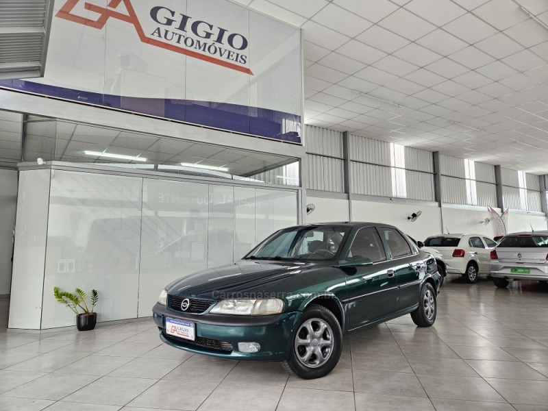 VECTRA 2.2 MPFI GLS 8V GASOLINA 4P MANUAL