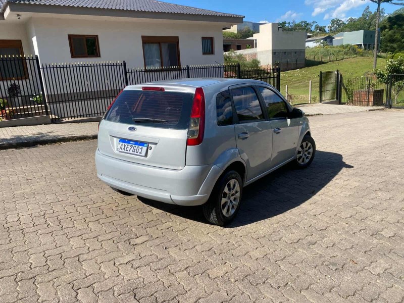 FIESTA 1.6 MPI 8V GASOLINA 4P MANUAL - 2014 - CAXIAS DO SUL