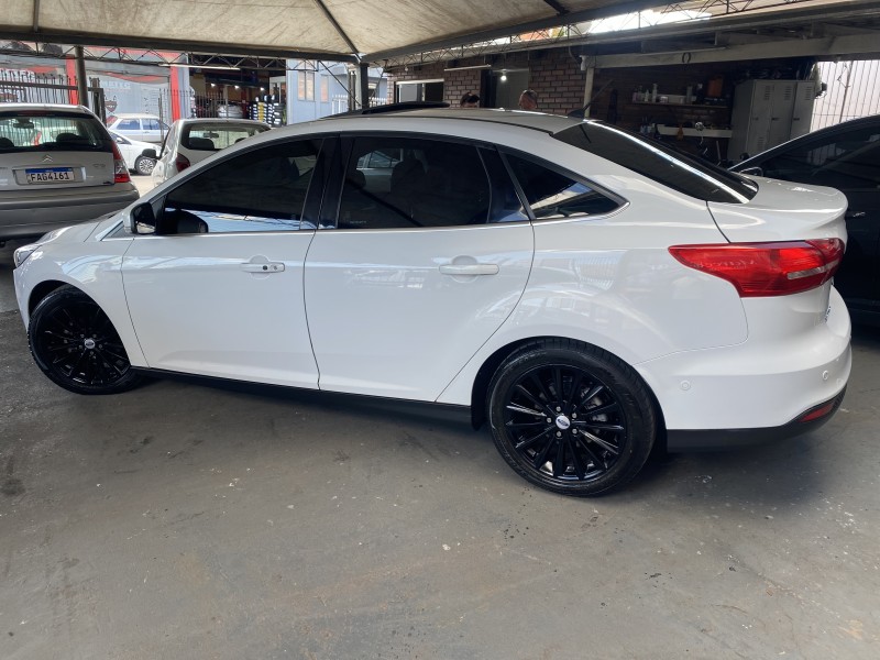 FOCUS 2.0 TITANIUM PLUS SEDAN 16V FLEX 4P AUTOMÁTICO - 2016 - CAXIAS DO SUL