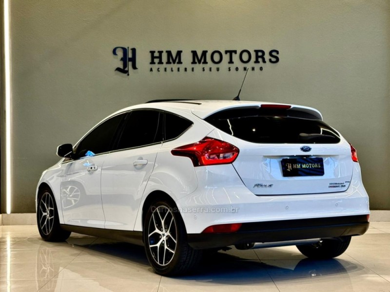 FOCUS 2.0 TITANIUM PLUS HATCH 16V FLEX 4P AUTO - 2016 - CAXIAS DO SUL