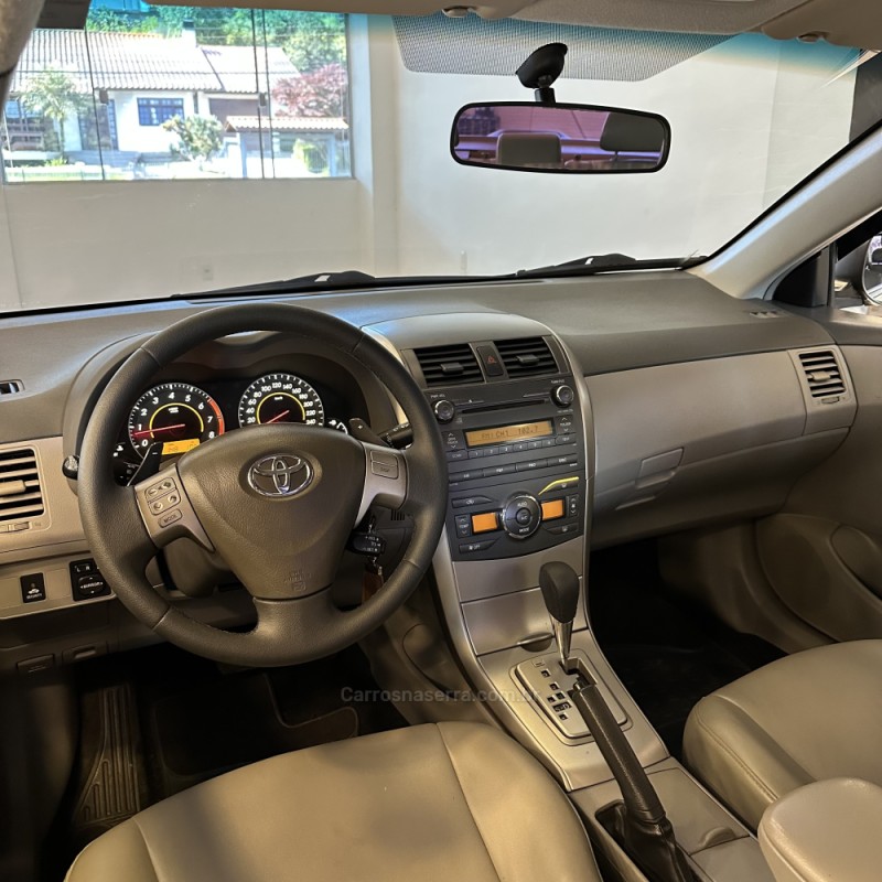 COROLLA 2.0 XEI 16V FLEX 4P AUTOMÁTICO - 2012 - FARROUPILHA