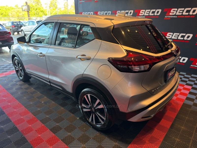 KICKS 1.6 ADVANCE 16V FLEX 4P AUTOMÁTICO - 2022 - PASSO FUNDO