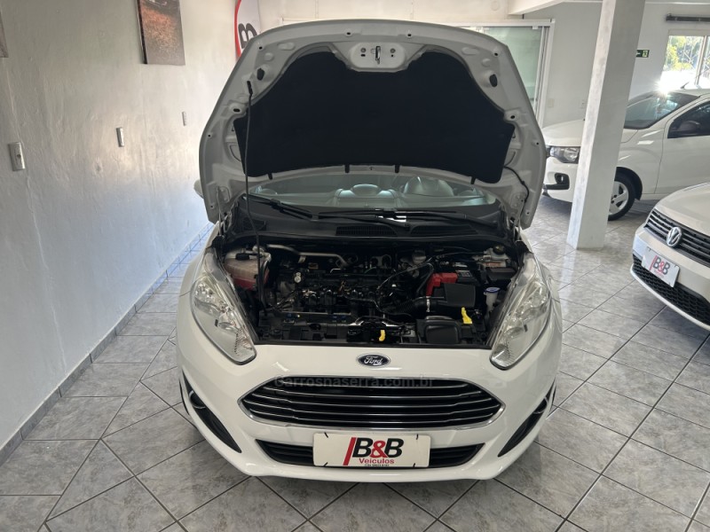 FIESTA 1.6 TITANIUM PLUS HATCH 16V FLEX 4P AUTOMÁTICO - 2016 - NOVA PRATA
